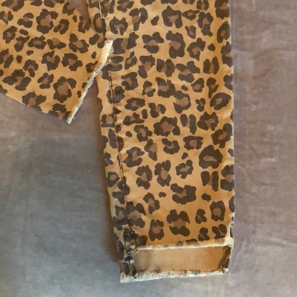 Cheetah Skinny Jeans- Size 29 - Picture 2 of 4